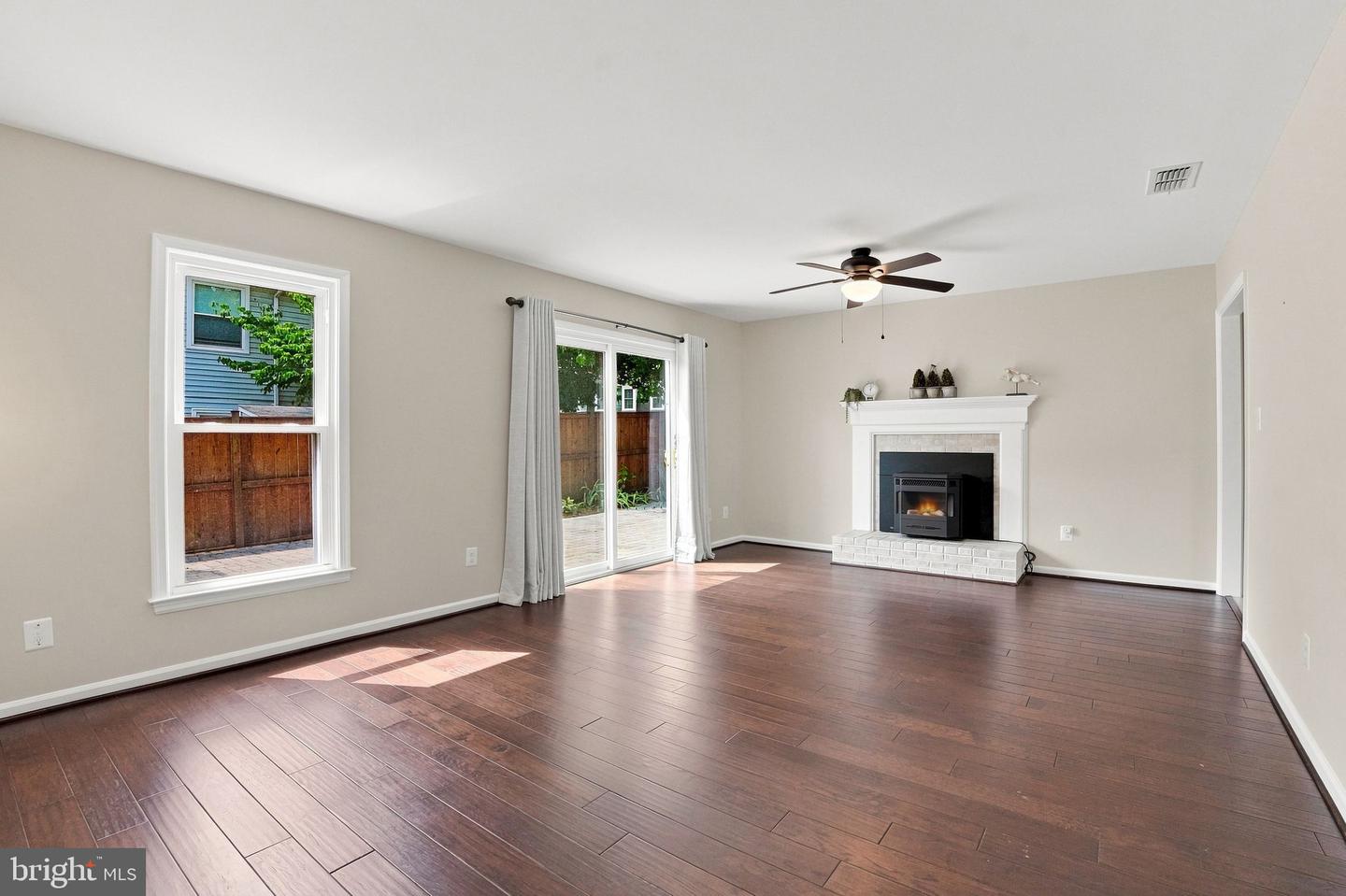 452 Denning Ct Property Photo 10