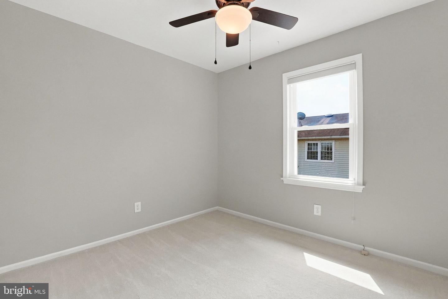 452 Denning Ct Property Photo 18