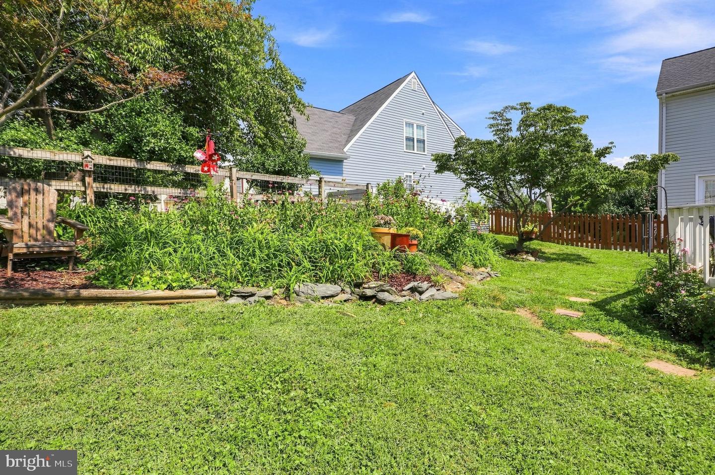 241 Breezewood Dr Property Photo 48