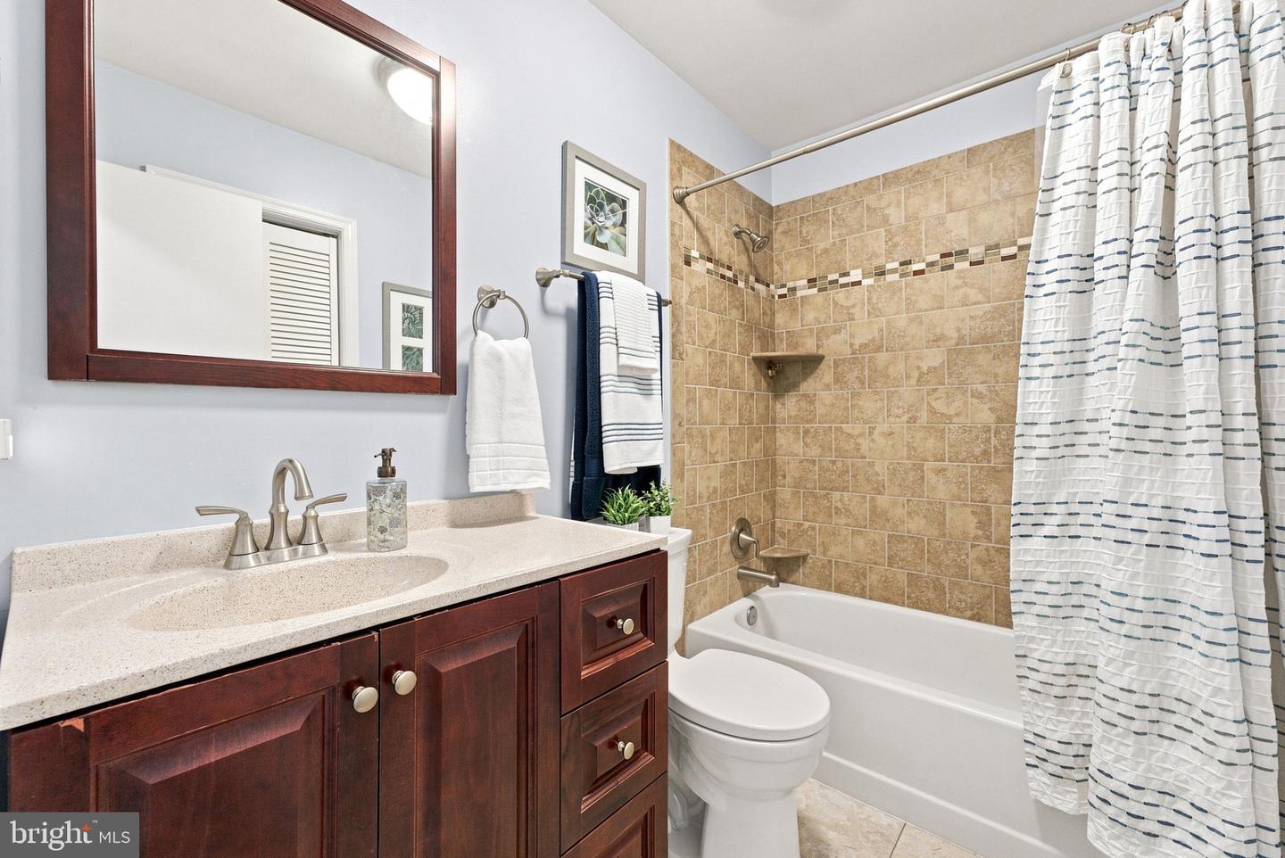 4327 S Starcrest Dr Property Photo 32