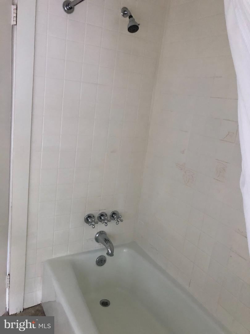185 Main St Property Photo 6