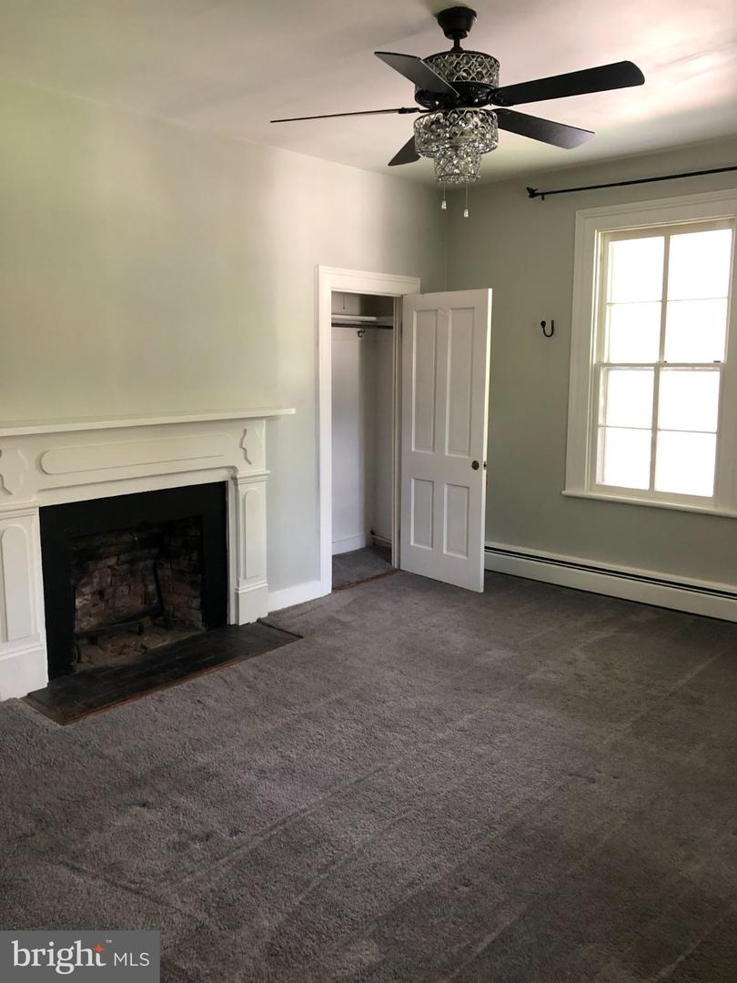185 Main St Property Photo 15