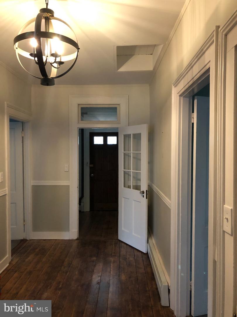 185 Main St Property Photo 22