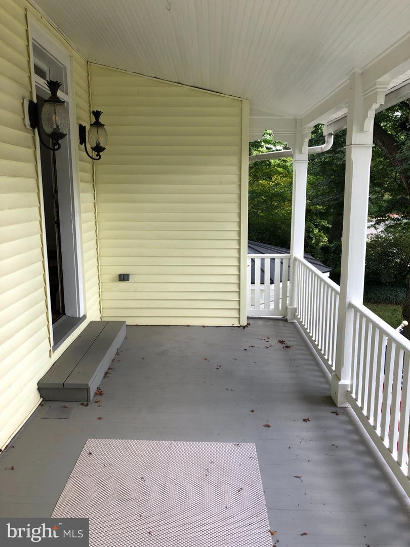 185 Main St Property Photo 29