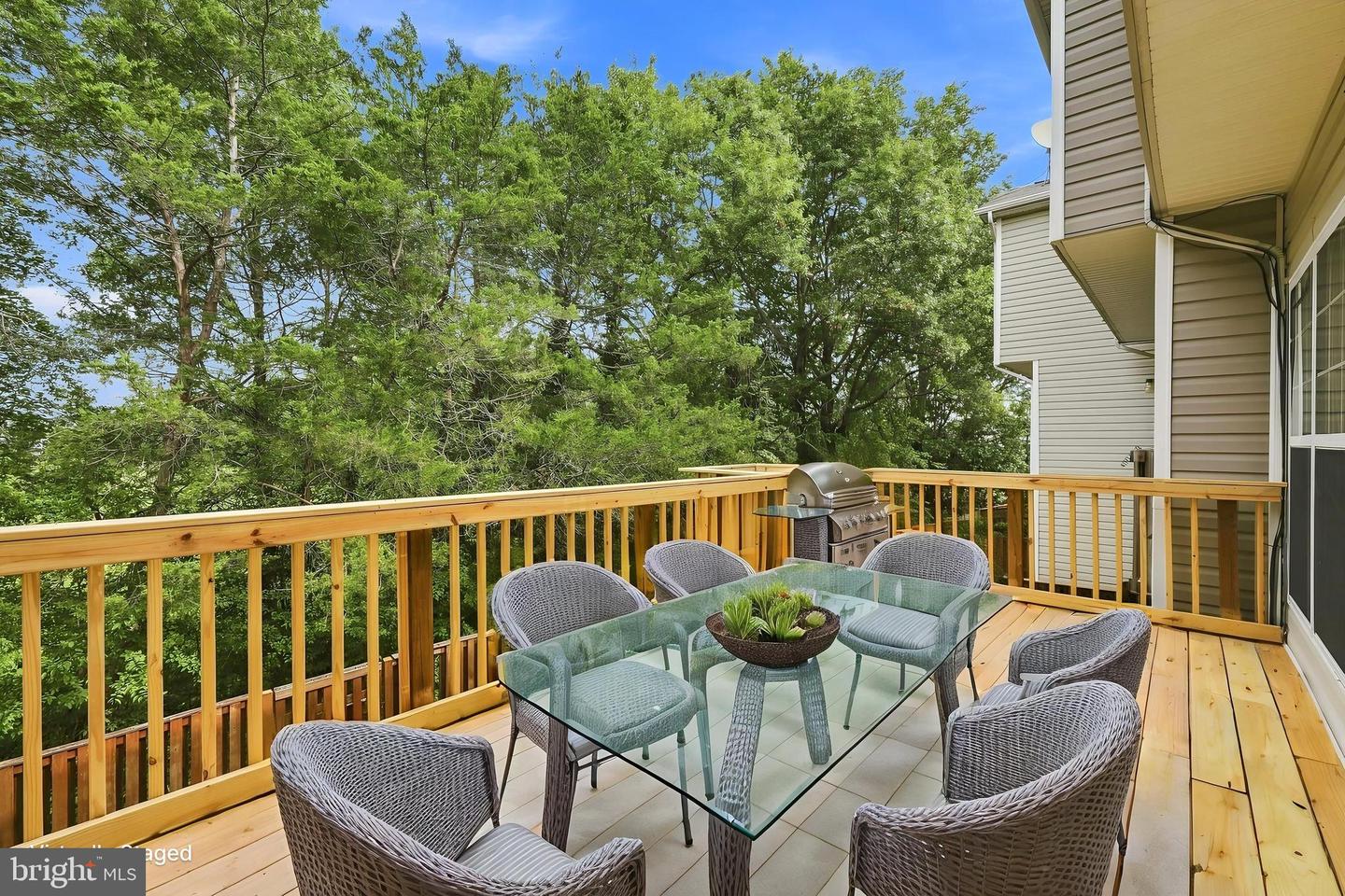 6145 Newton Ln Property Photo 12