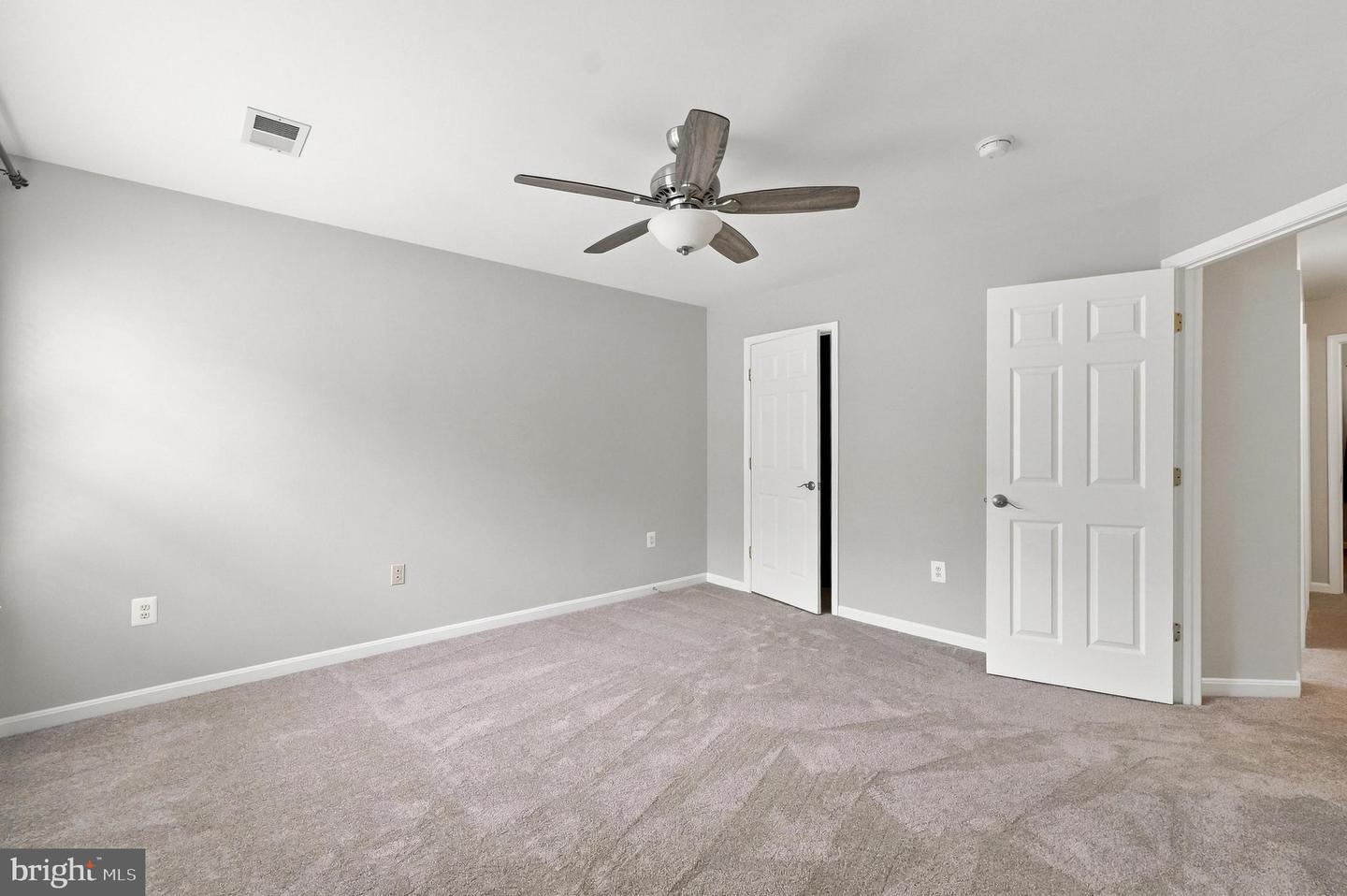 6145 Newton Ln Property Photo 23