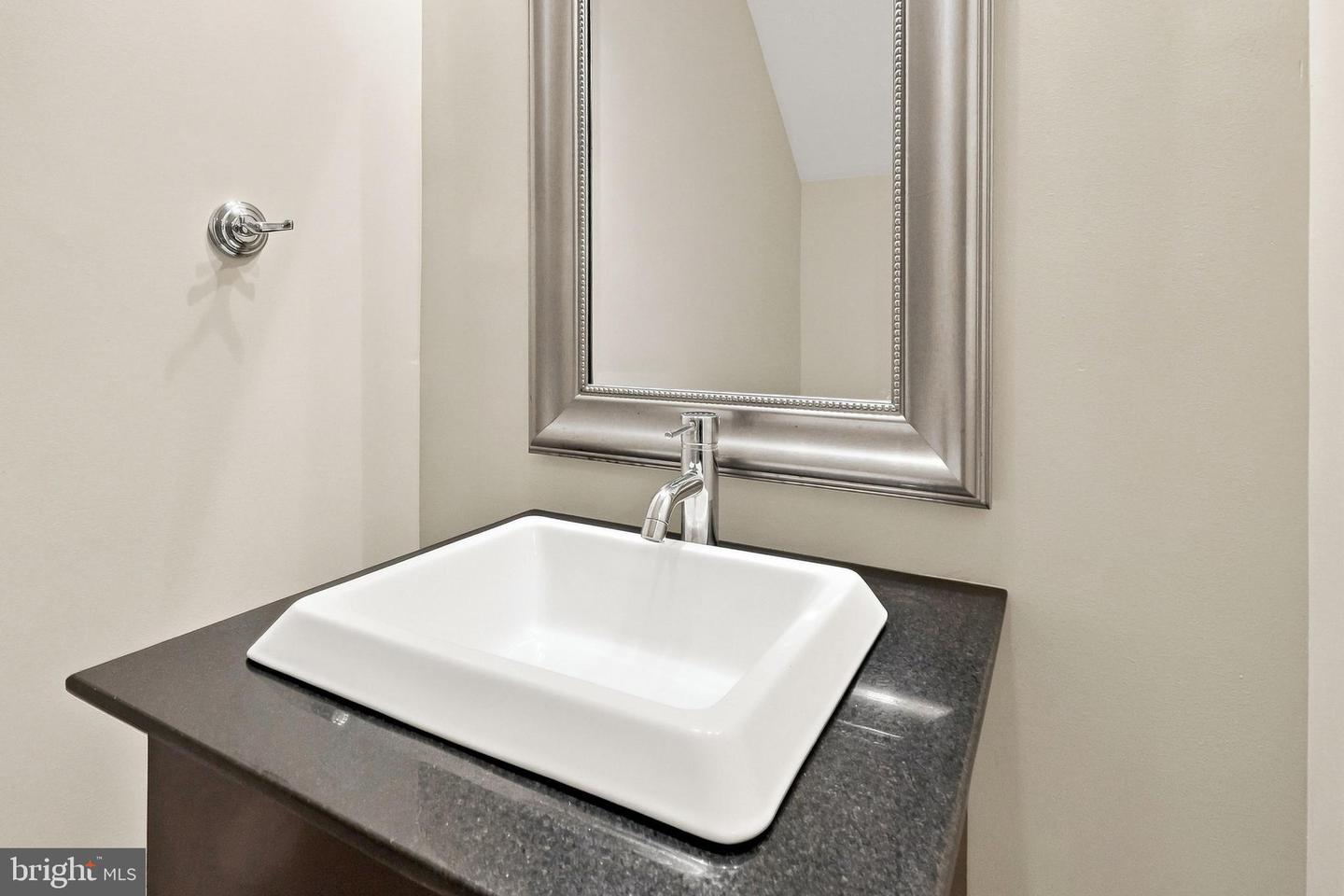 6145 Newton Ln Property Photo 35