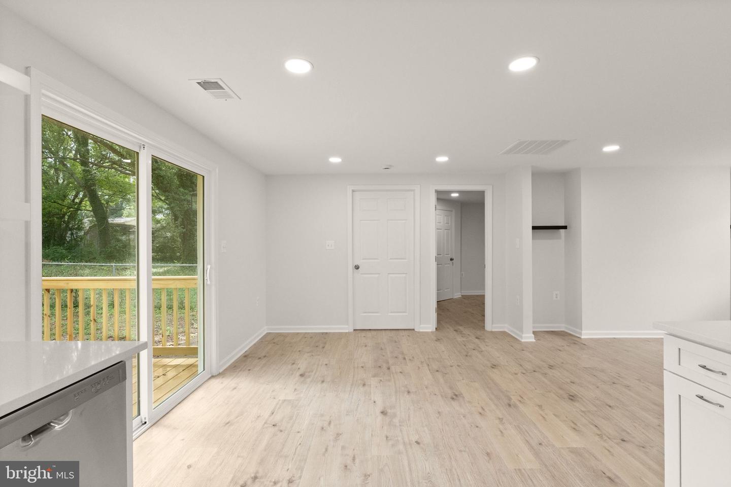 6343 Liberty Rd Property Photo 15