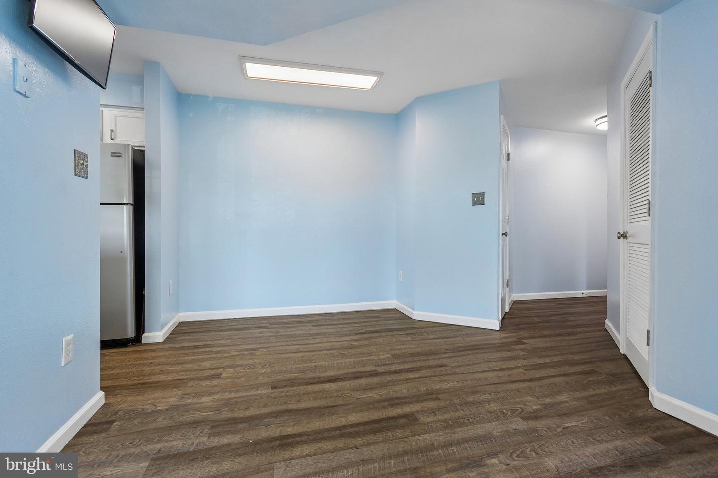 11235 Torrie Way #g Property Photo 5