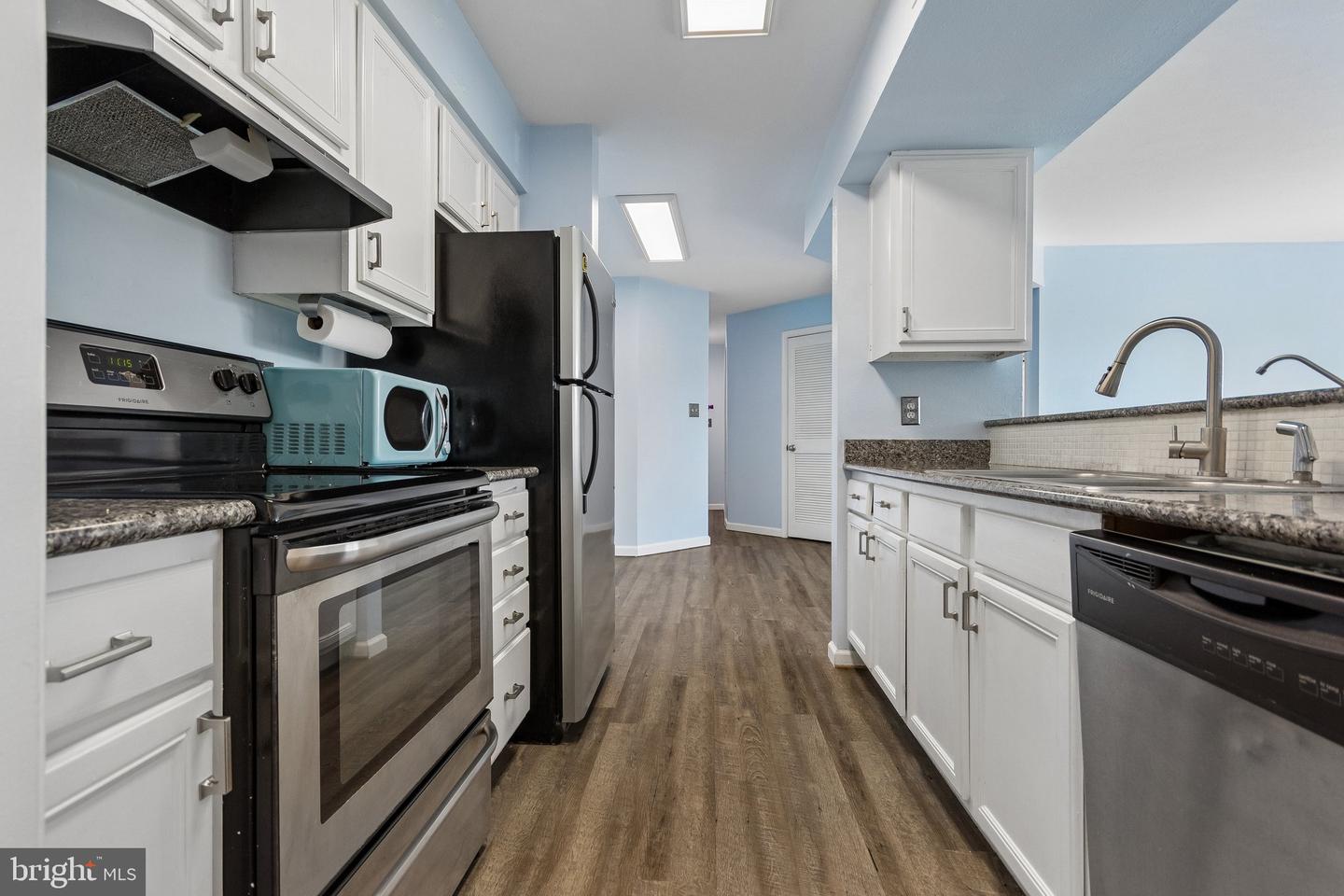 11235 Torrie Way #g Property Photo 8
