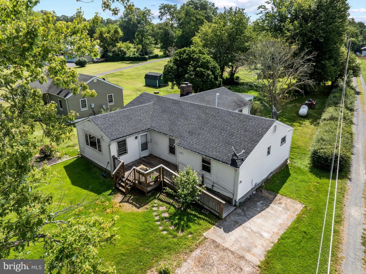 5533 Beach Property Photo 4