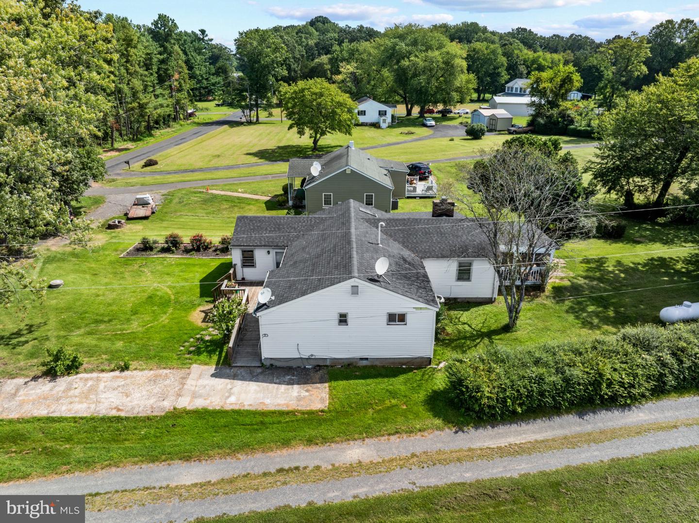 5533 Beach Property Photo 6