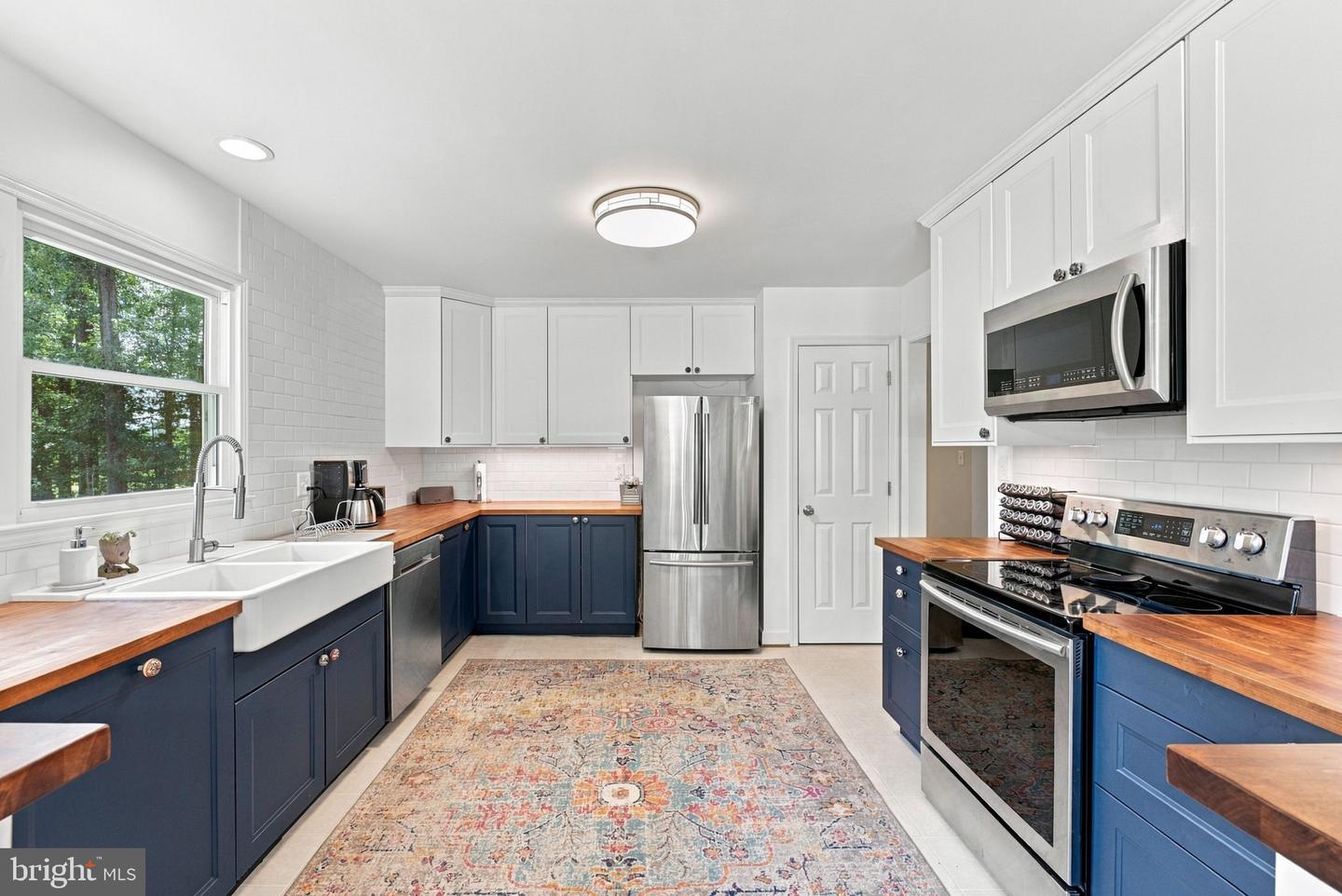 5483 Beach Rd Property Photo 14