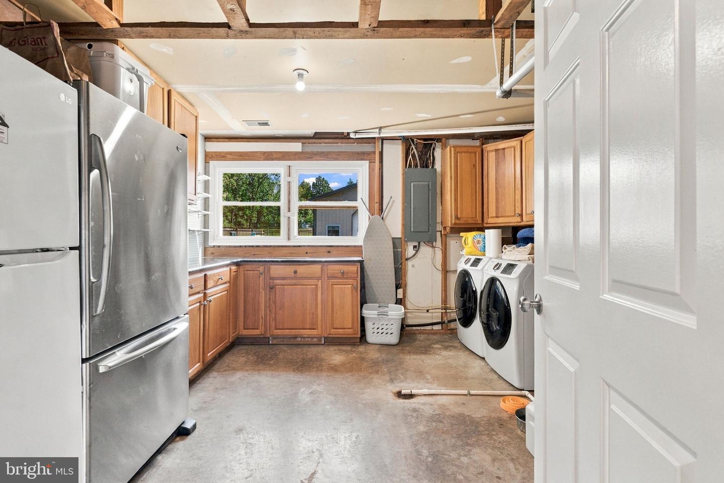 5483 Beach Rd Property Photo 50