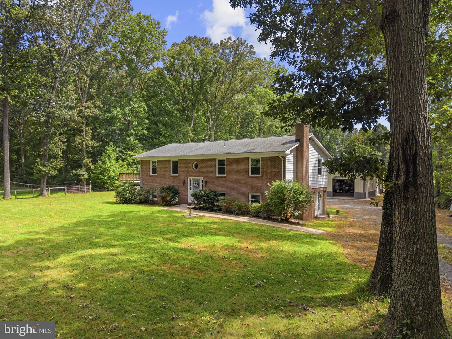 5483 Beach Rd Property Photo 57