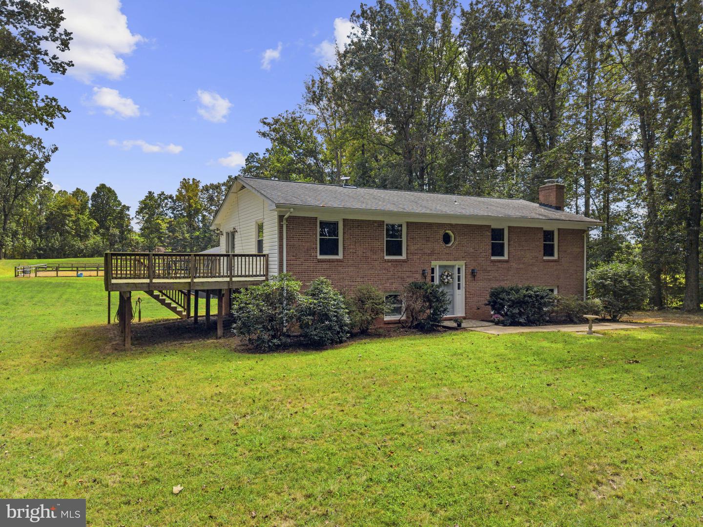 5483 Beach Rd Property Photo 58
