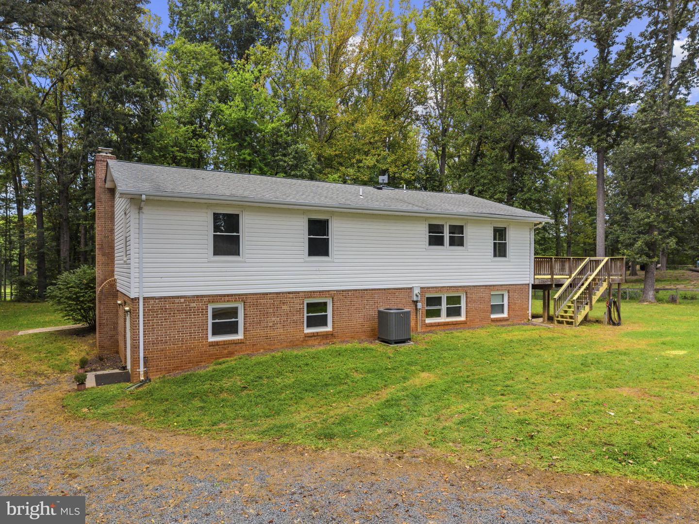 5483 Beach Rd Property Photo 71