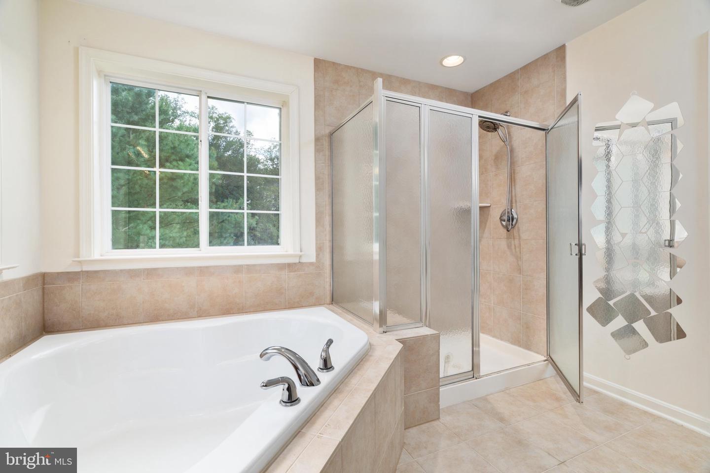8091 Side Hill Dr Property Photo 26