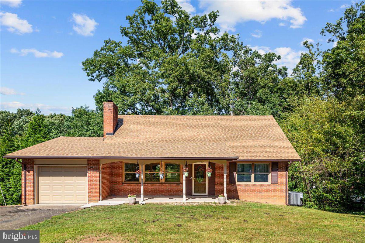 5124 Rock Springs Rd Property Photo 1