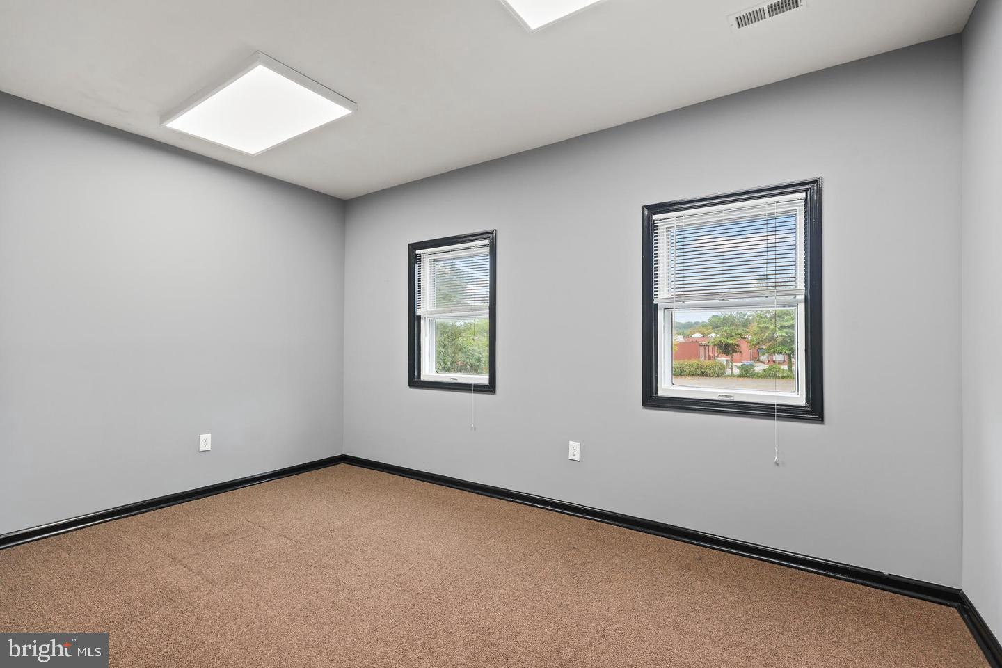 578 Waterloo Rd #1b Property Photo 10