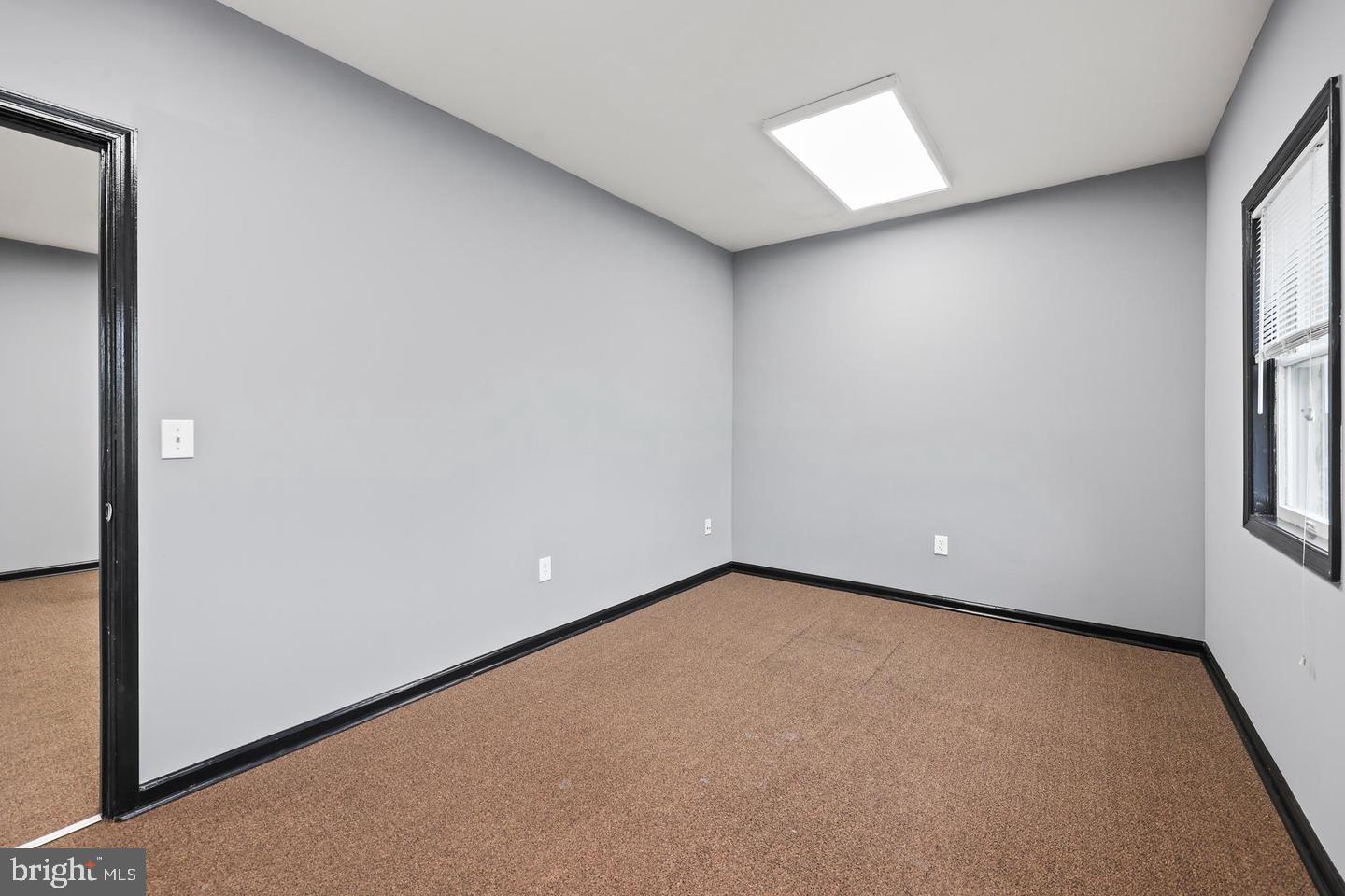 578 Waterloo Rd #1b Property Photo 11