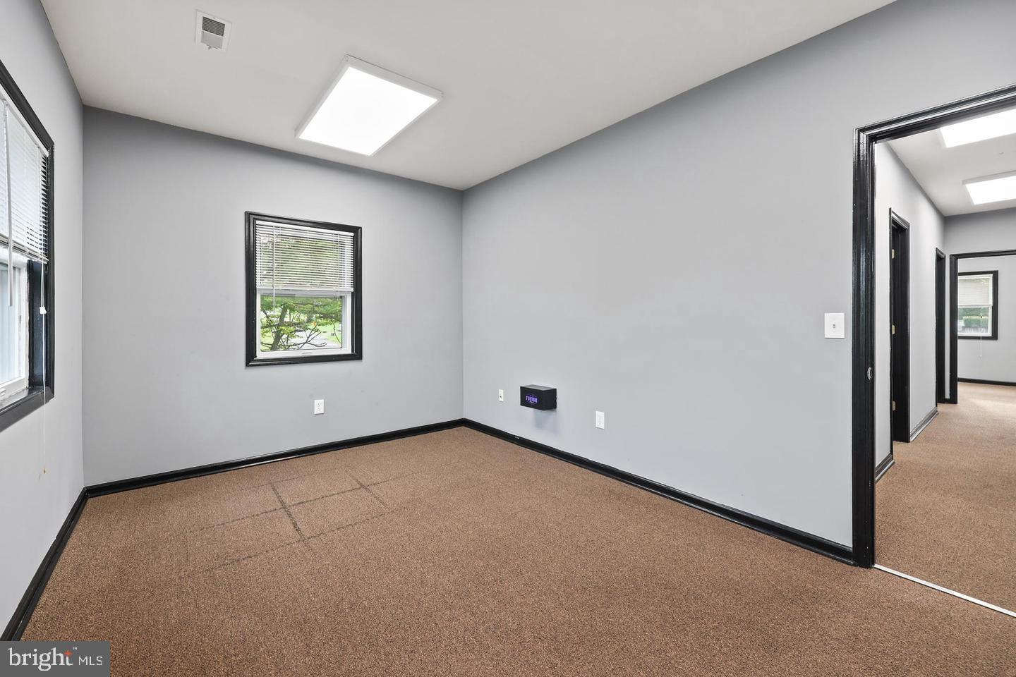 578 Waterloo Rd #1b Property Photo 15