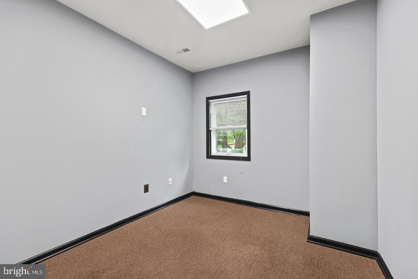 578 Waterloo Rd #1b Property Photo 18