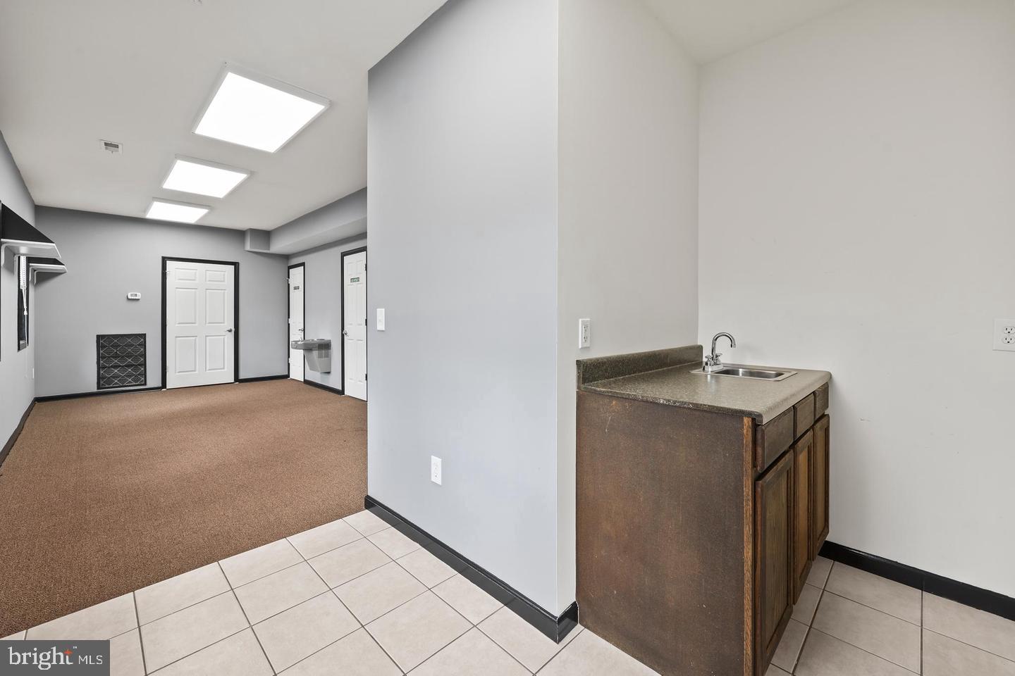 578 Waterloo Rd #1b Property Photo 26