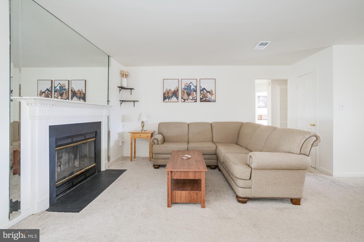 712-b Cedar Crest Dr #b Property Photo 6