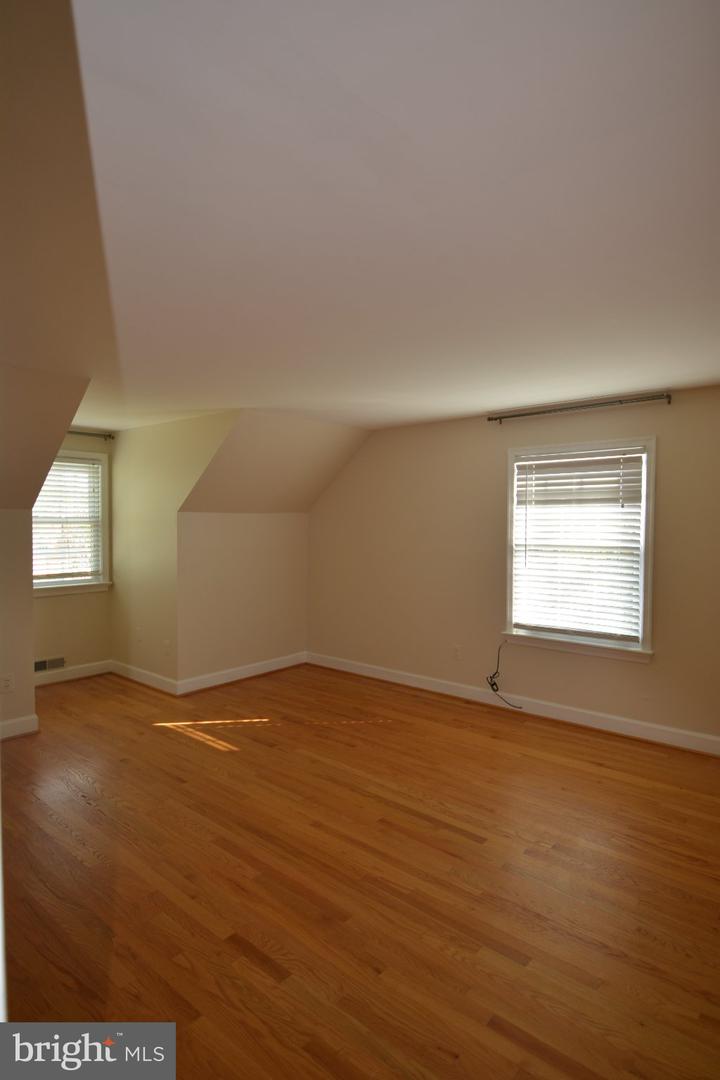 4216 Mosby St Property Photo 12