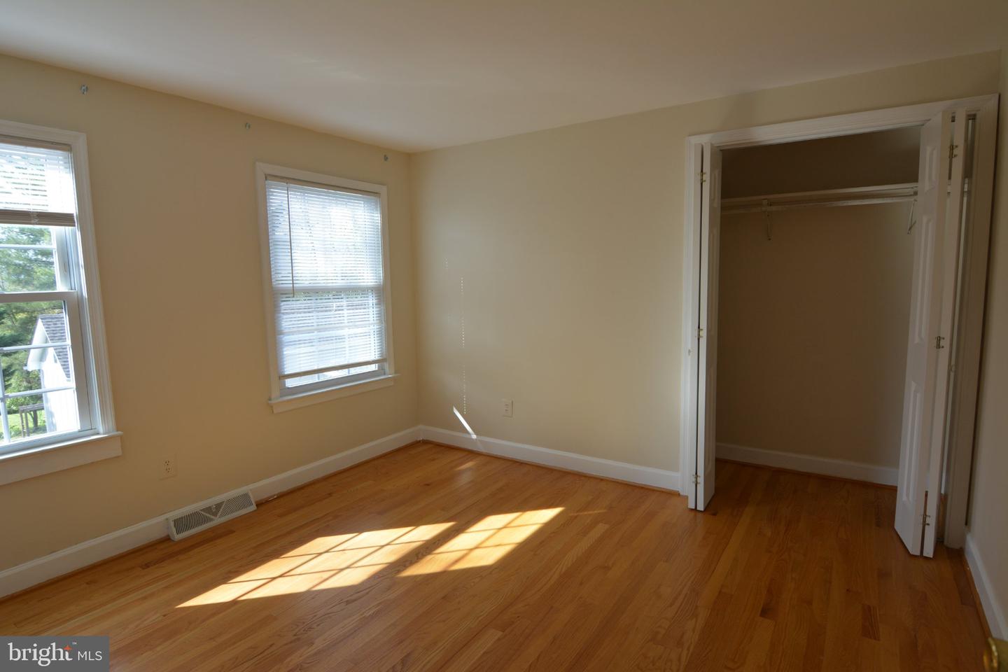 4216 Mosby St Property Photo 15