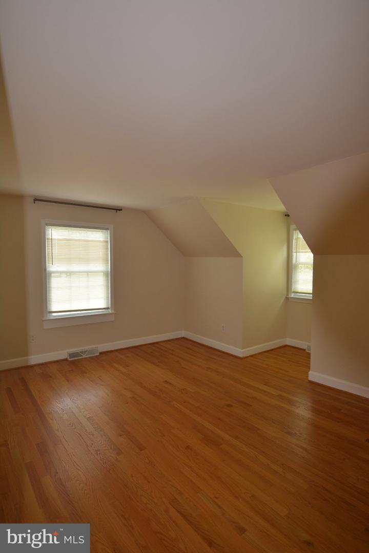 4216 Mosby St Property Photo 18