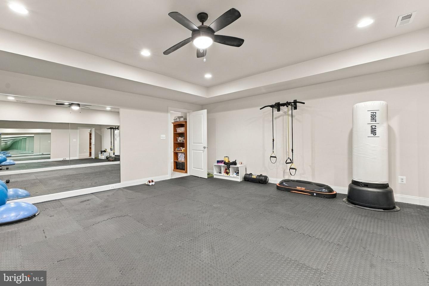 9593 Springs Rd Property Photo 45