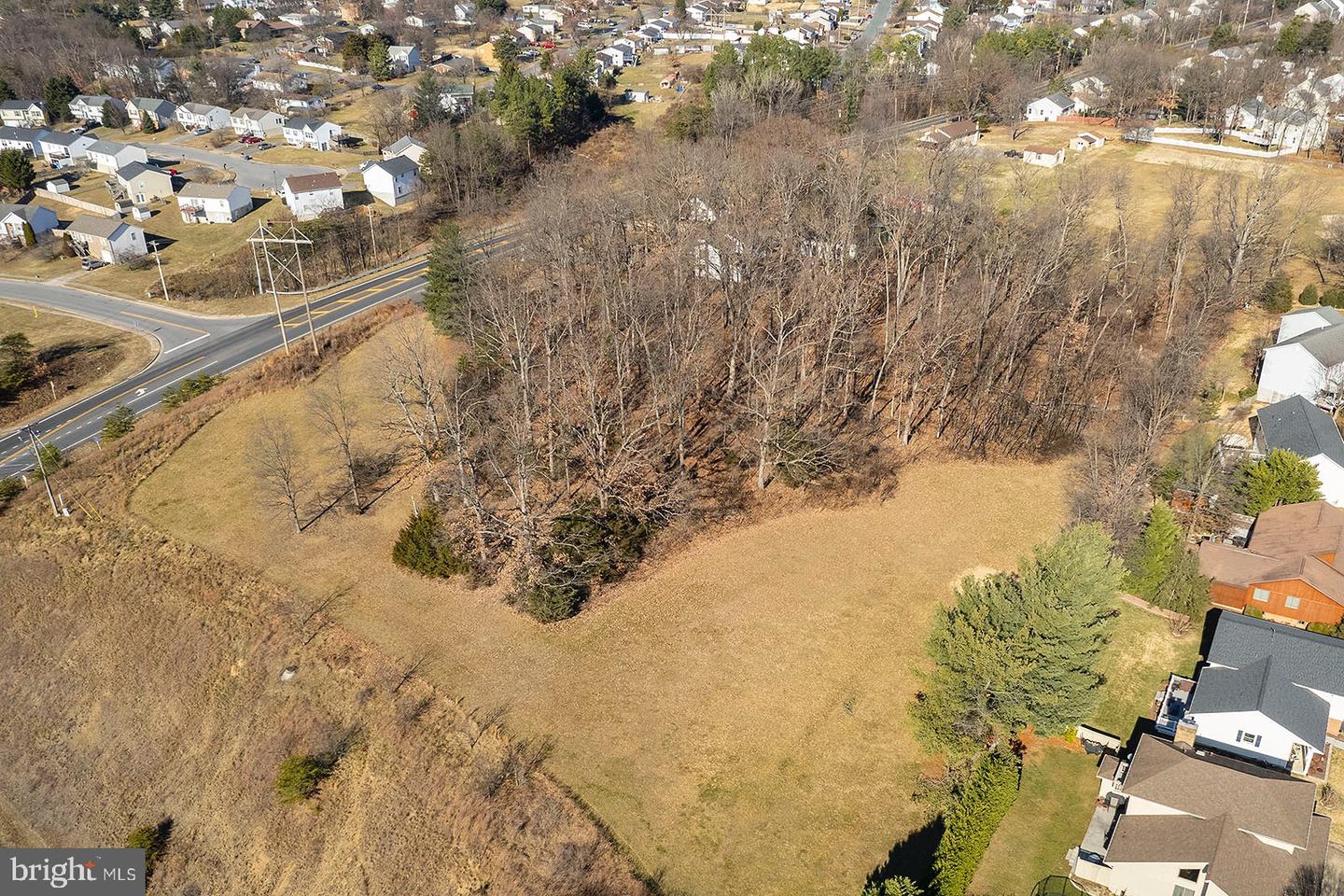 353 Greenwood Road Property Photo 2