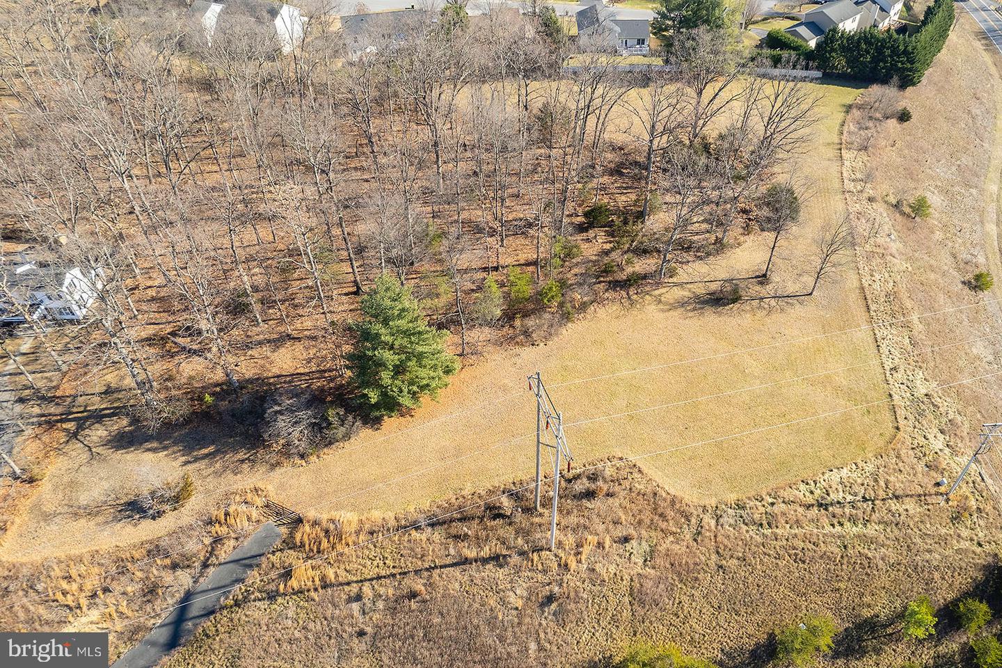 353 Greenwood Rd Property Photo 2