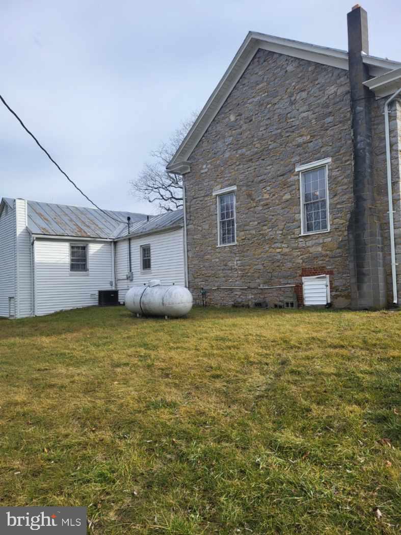 7152 Middle Rd Property Photo 10