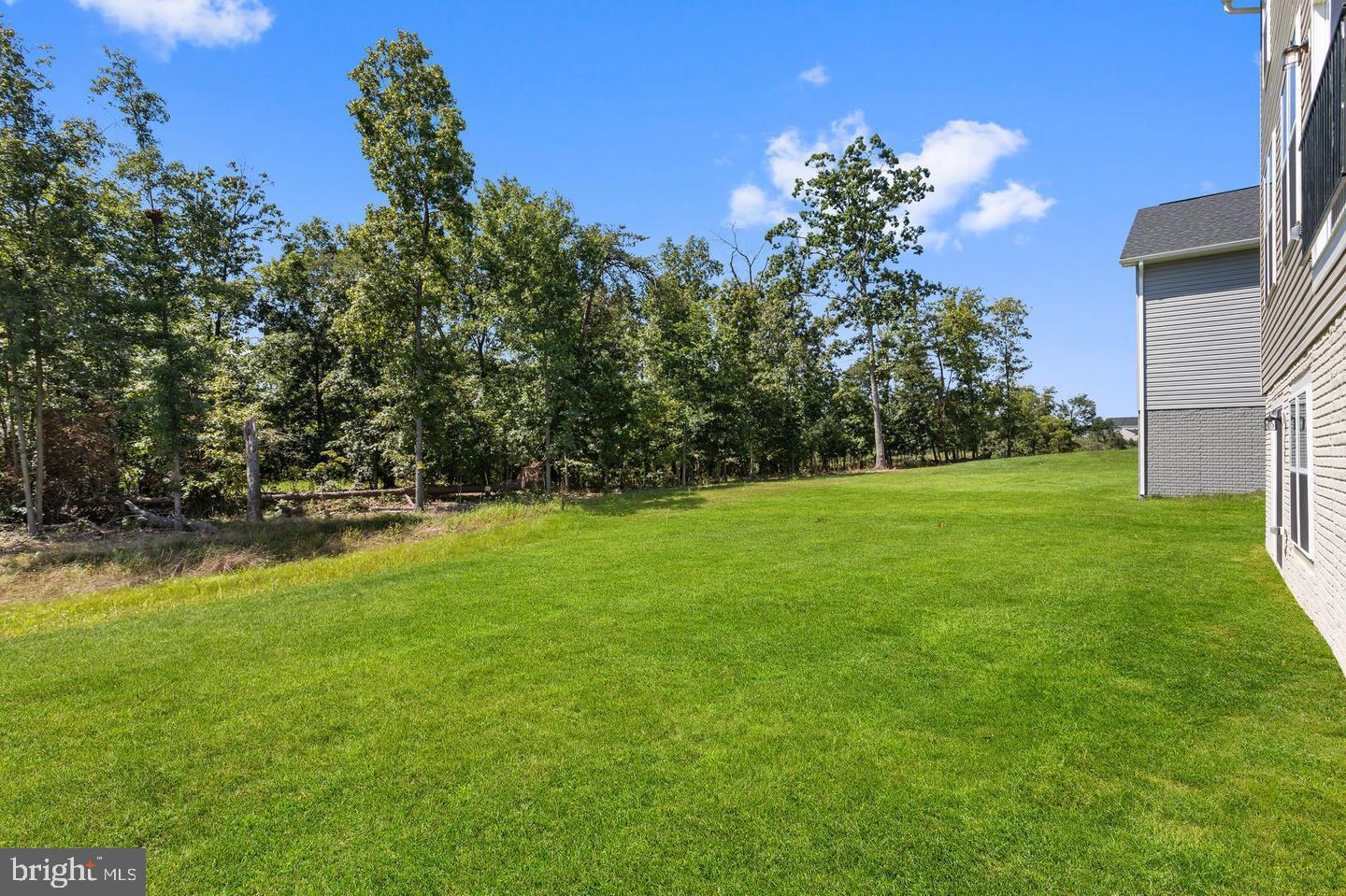 130 Jewel Box Dr Property Photo 3