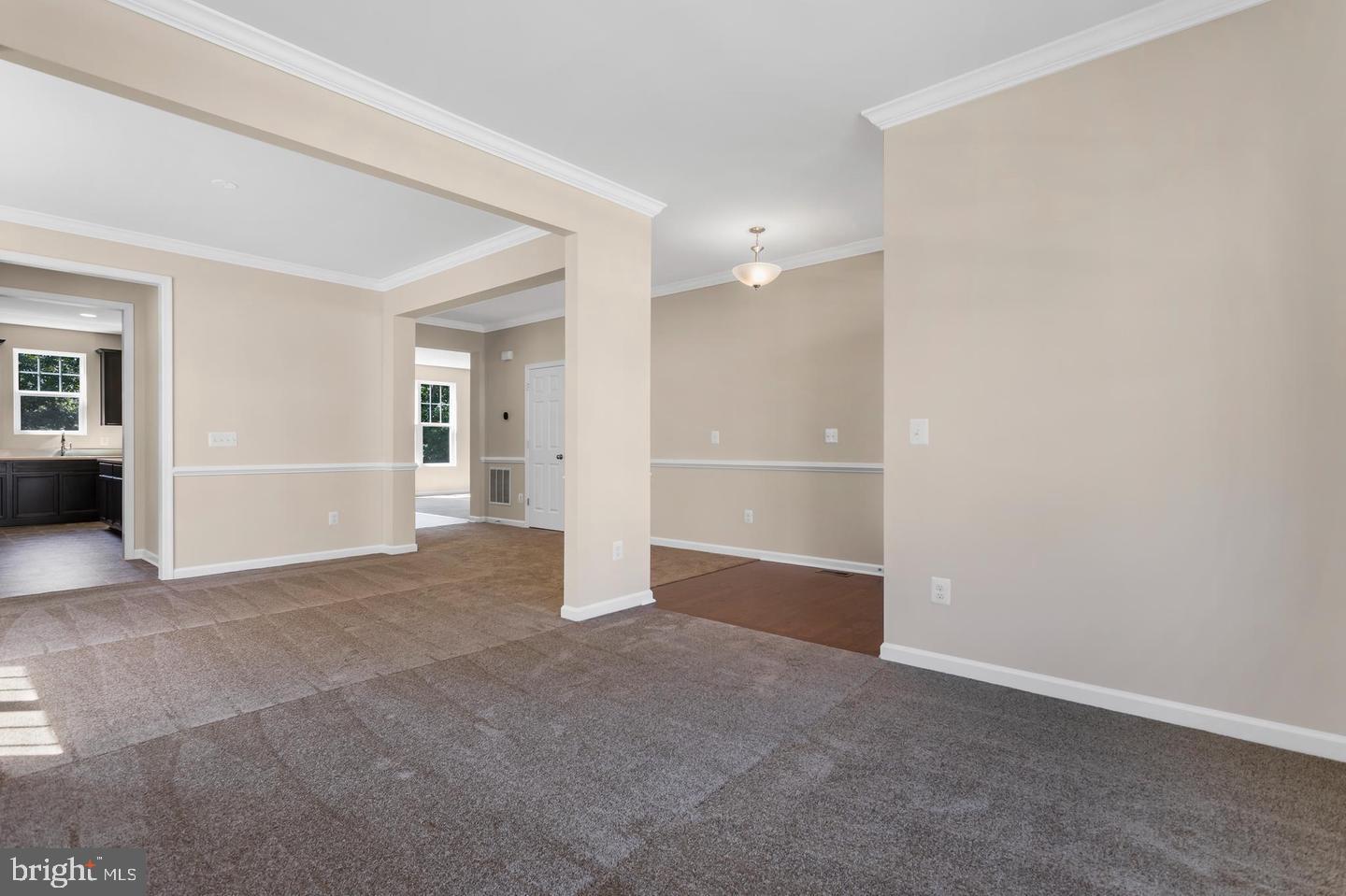 130 Jewel Box Dr Property Photo 4