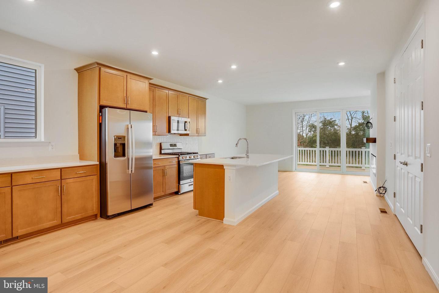 129 Midsummer Ln Property Photo 17