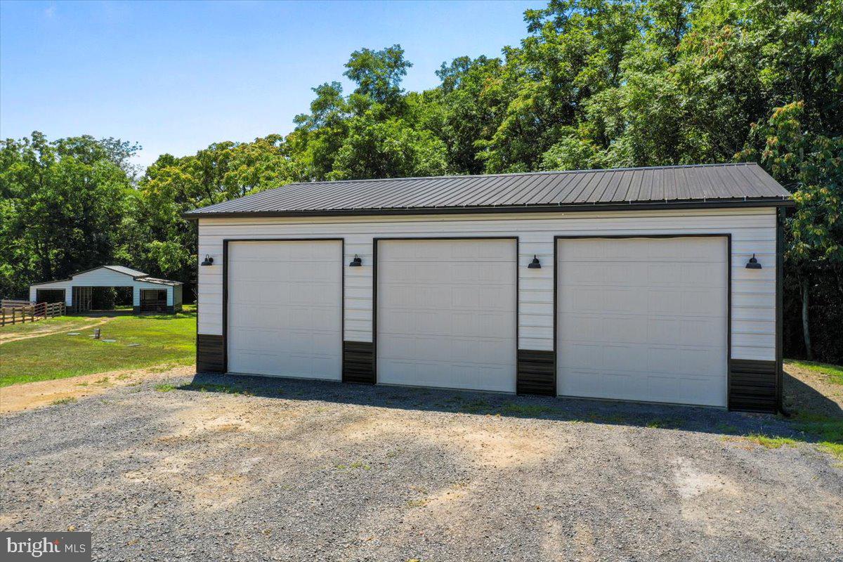 124 Hauptman Property Photo 9