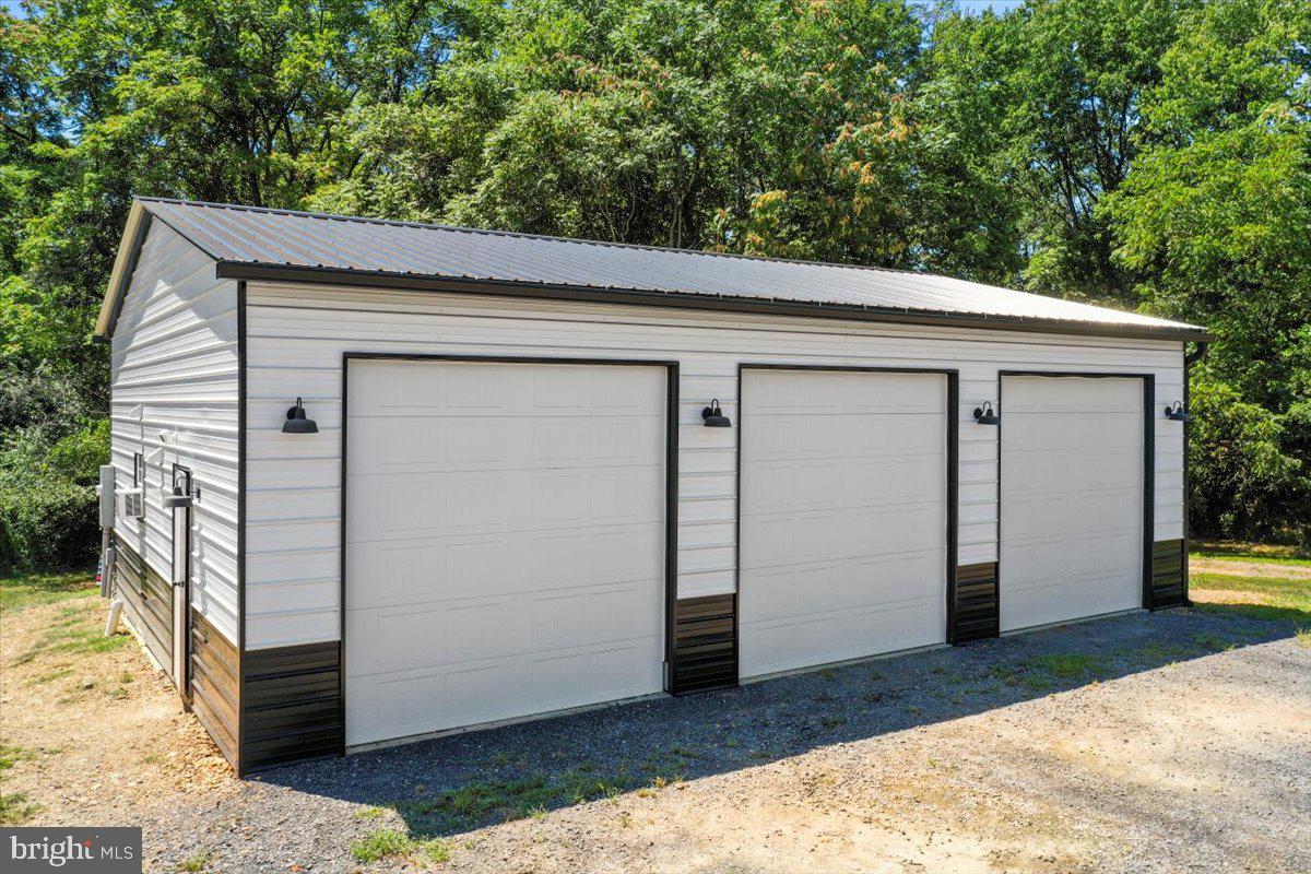 124 Hauptman Property Photo 11