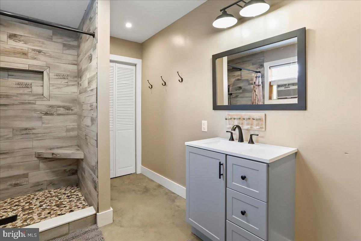 124 Hauptman Property Photo 22