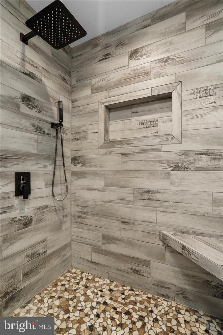 124 Hauptman Property Photo 23