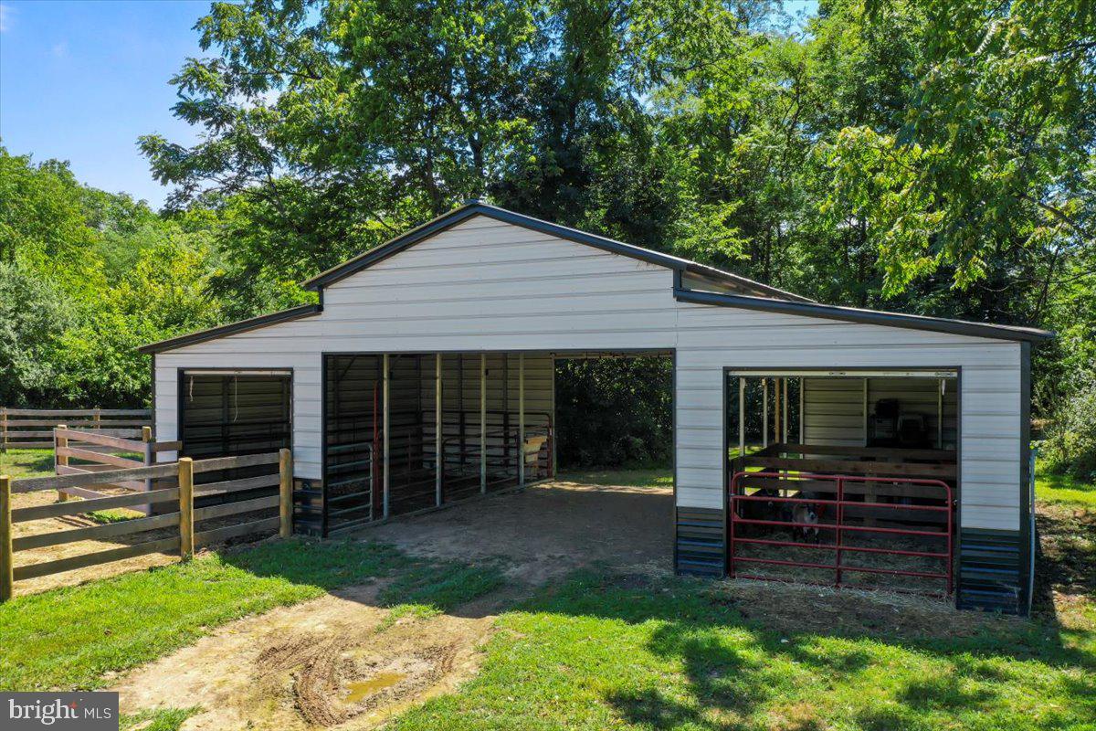 124 Hauptman Property Photo 28