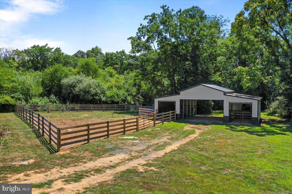124 Hauptman Property Photo 31