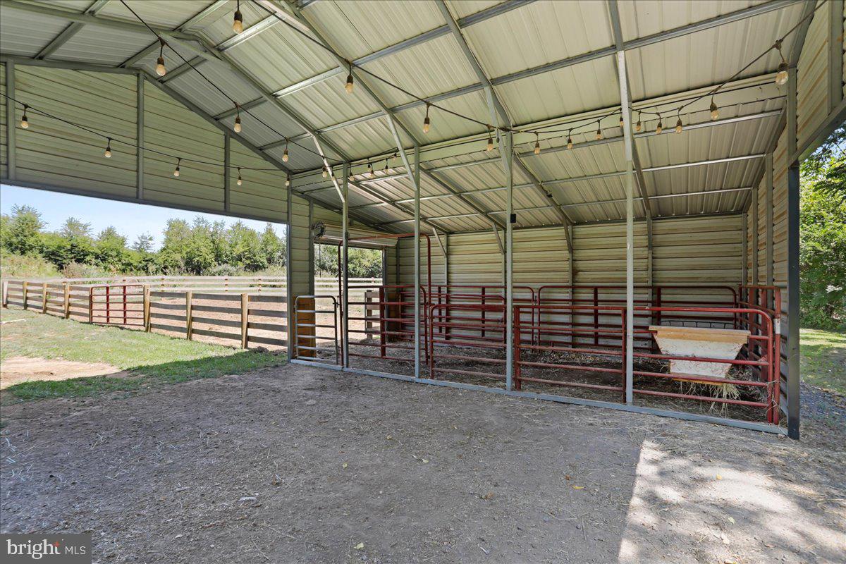 124 Hauptman Property Photo 33