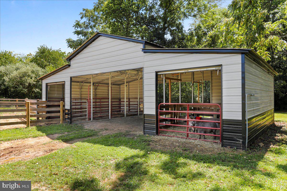 124 Hauptman Property Photo 34