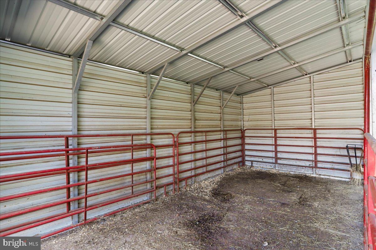 124 Hauptman Property Photo 36