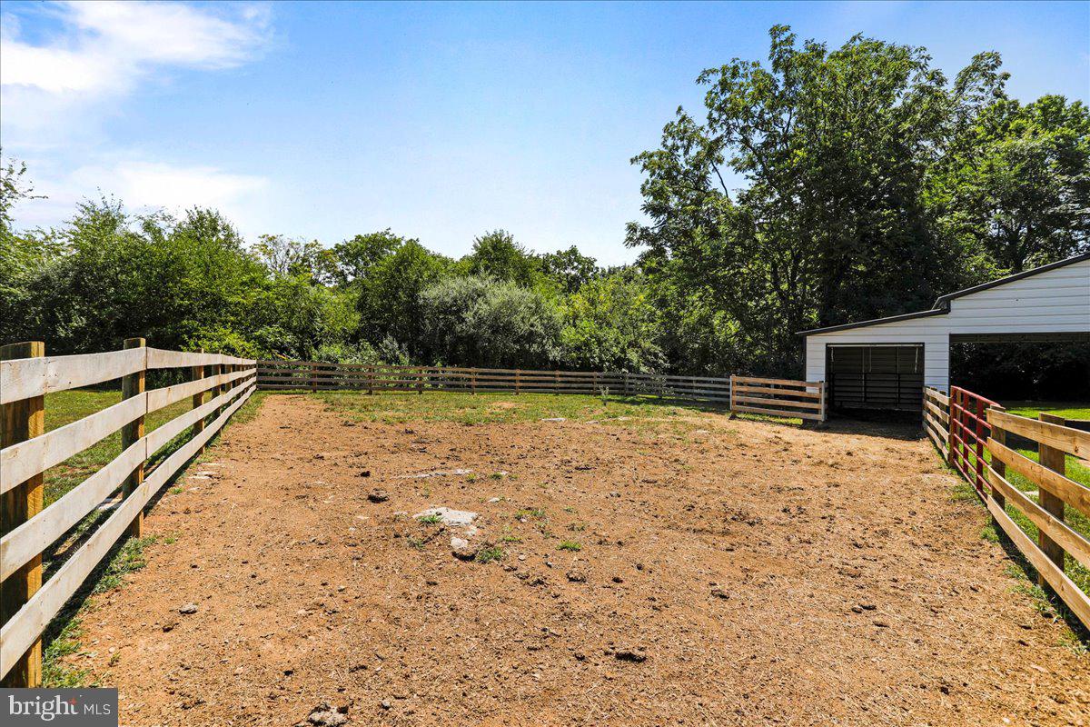 124 Hauptman Property Photo 42