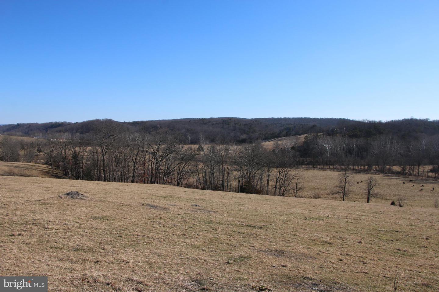Indian Hollow Rd Property Photo 11